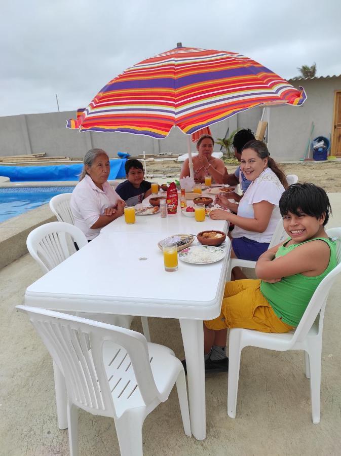Hostal Las Garzas Del Pelado プラヤス エクステリア 写真